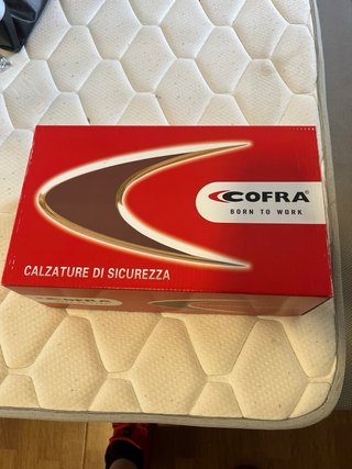 Botas de seguridad Cofra Talla 45 nuevas