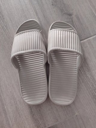 Chanclas deportivas verano blancas