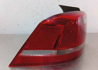 PILOTO TRASERO IZQUIERDO VOLKSWAGEN PASSAT BERLIN