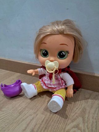 Bebé Llorón Caperucita Roja