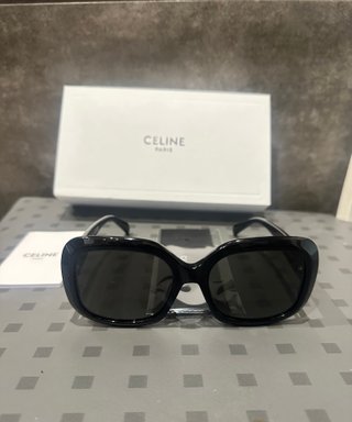 Gafas de Sol Celine Triomphe Negras y Doradas