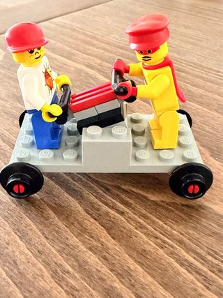 2585 LEGO Loco Stationmaster