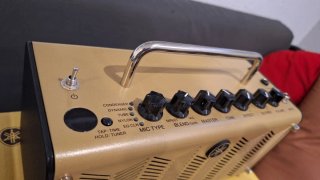 Amplificador Yamaha THR5A Beige
