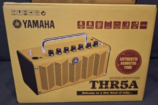 Amplificador Yamaha THR5A Beige