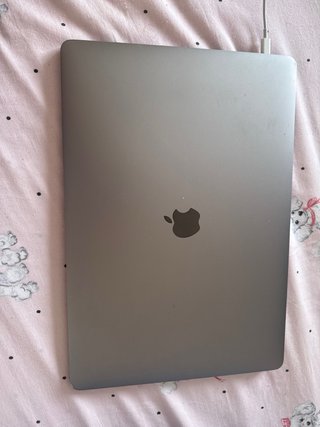 MacBook Pro 15 2018 i9 32GB RAM 500GB SSD