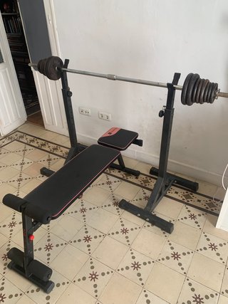 Banco de pesas y rack musculación