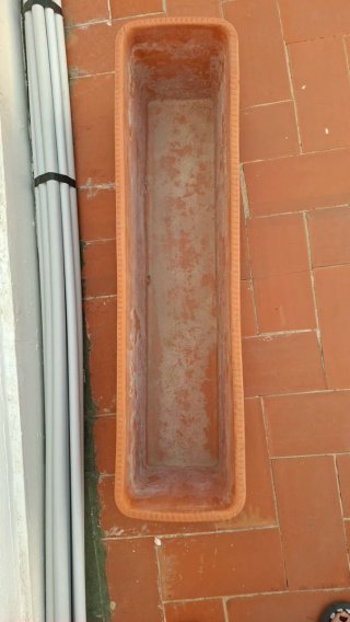 Maceta alargada terracota