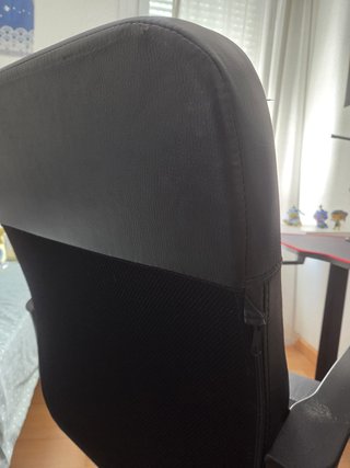 Silla de oficina ergonómica negra