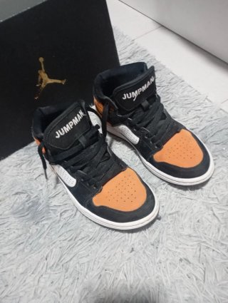 Jordan 1 Altas Talla 38.5 Jumpman
