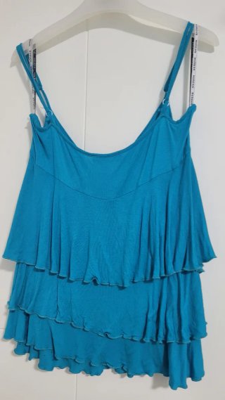 Top Morgan Azul con Volantes y Brillos