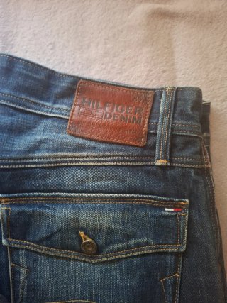 Pantalón vaquero Tommy Hilfiger Talla 32/34