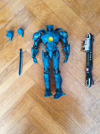 Figura Jaeger Gipsy Danger Articulada