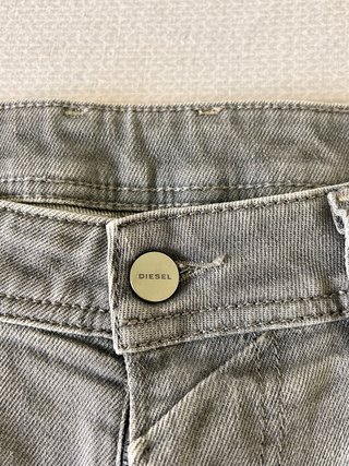 Pantalón corto Diesel THOSHORT gris T31
