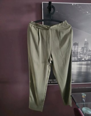 Pantalón Zara Verde Oliva