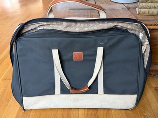 Maleta vintage Loewe negra y beige