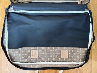 Maleta vintage Loewe negra y beige
