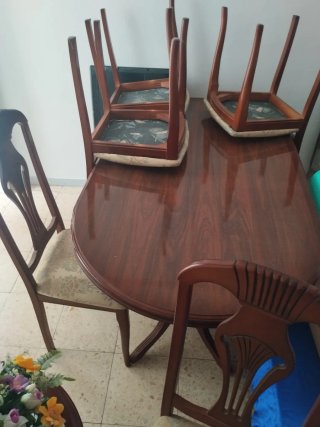 Mesa de comedor extensible más 6 sillas