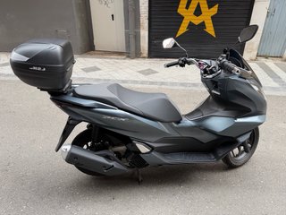 Honda PCX 125 gris, ABS, 7500km 09/22