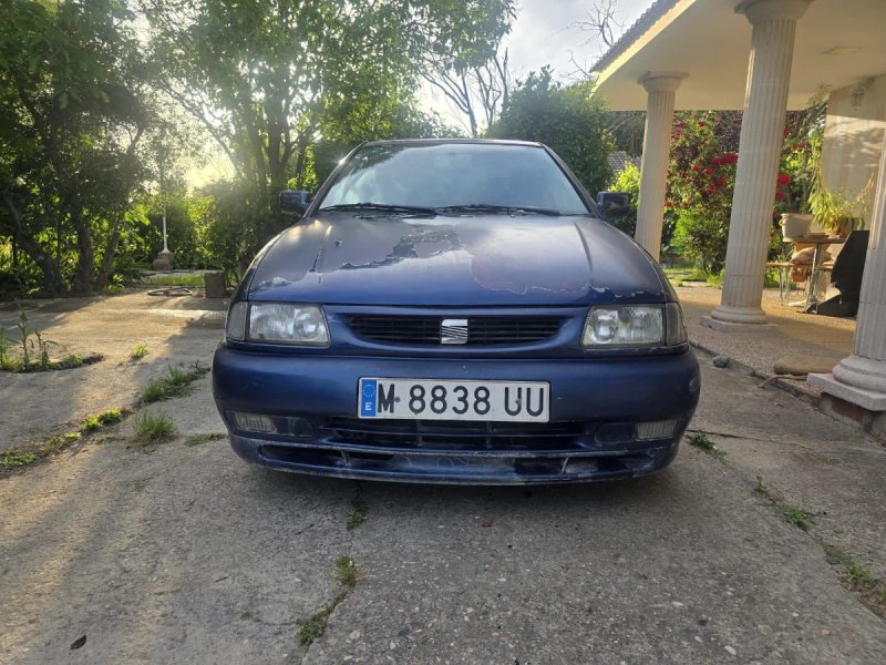 SEAT Cordoba 1996 - foto 1