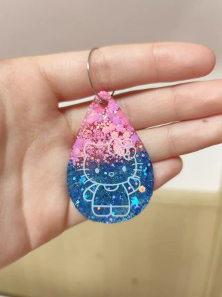 Pendientes Hello Kitty Resina Azul Rosa