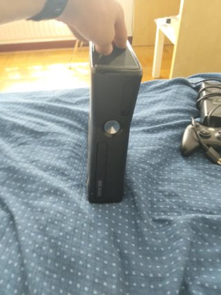 Xbox 360 Negra+2 Mandos+Cargador Precio Negociable