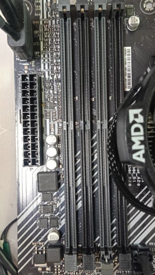 Scheda madre ASUS B550M-A Wifi