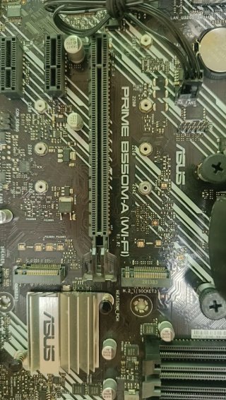 Scheda madre ASUS B550M-A Wifi