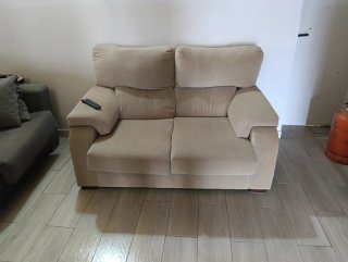 Sofá de tela beige 2 plazas
