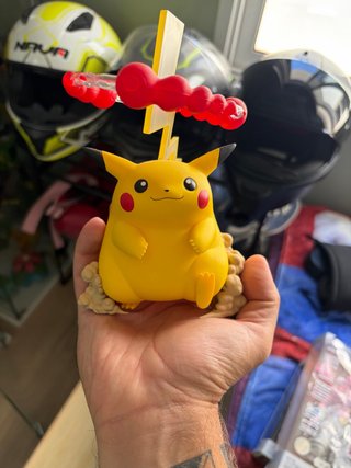 Figura Pikachu 25 Aniversario