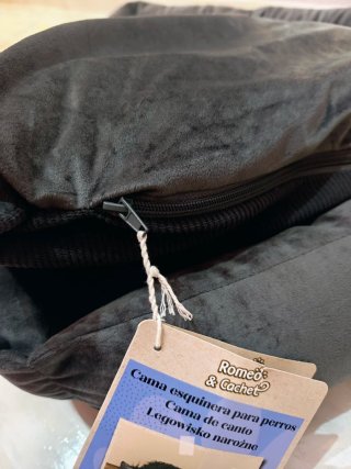Letto angolare per cani grigio
