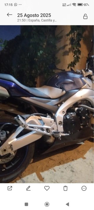 Suzuki GSR 600 Azul/Plata