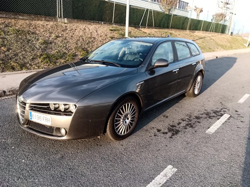 Alfa Romeo 159 2007 - foto 1
