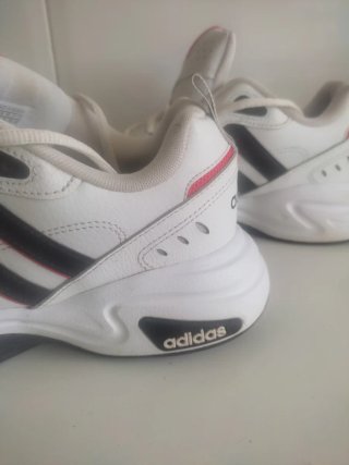 Adidas Strutter EG2655 Sneakers