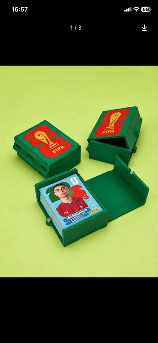 Caja cromos mundial futbolistas