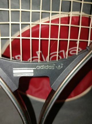 Raqueta Adidas Roja