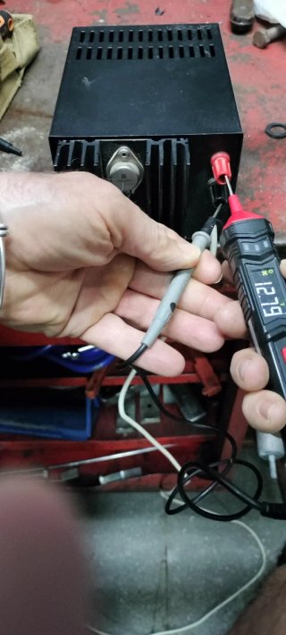Fuente de Alimentación Grelco 7-10A 13V