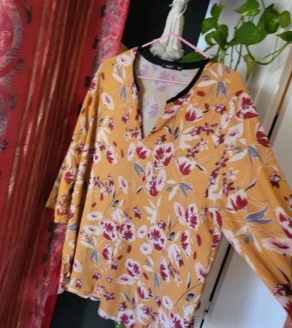 Camisa floreada