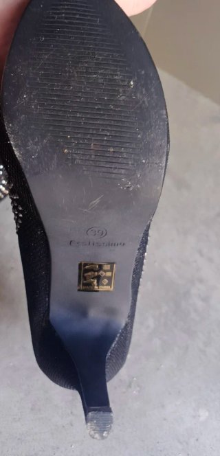 Sandalias tacón negras con pedrería talla 39