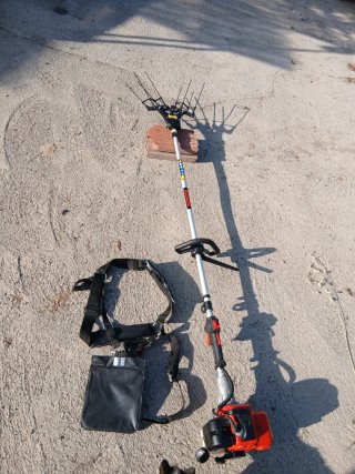 Vareador de olivas con motor y arnés