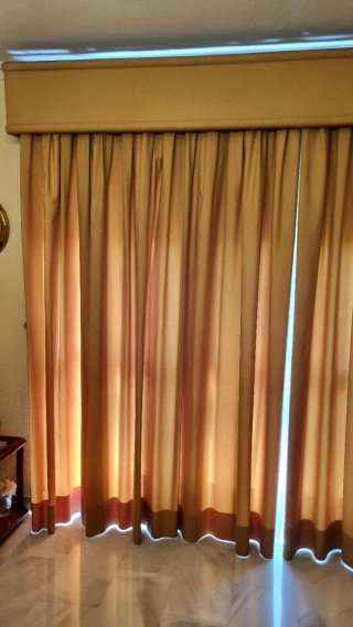 Cortinas beige de tela