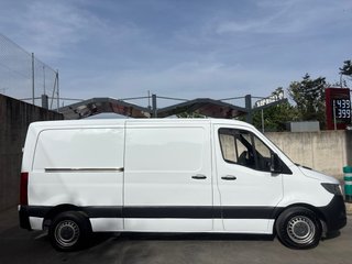 Mercedes-Benz Sprinter 2021 Furgon medio isotermo