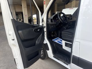 Mercedes-Benz Sprinter 2021 Furgon medio isotermo