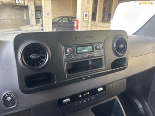 Mercedes-Benz Sprinter 2021 Furgon medio isotermo