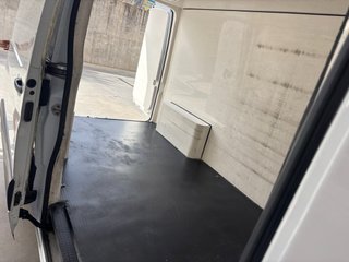 Mercedes-Benz Sprinter 2021 Furgon medio isotermo