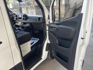 Mercedes-Benz Sprinter 2021 Furgon medio isotermo