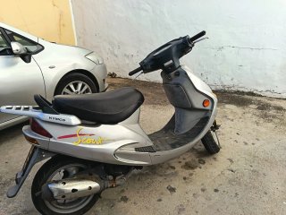 Kymco Scooter 49cc Plata