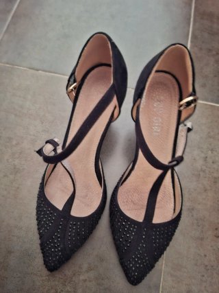 Zapatos de fiesta Capri negros
