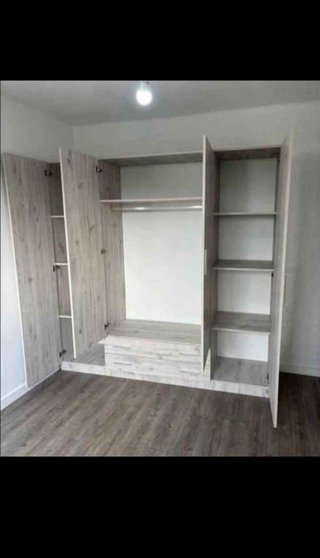 Armario de madera 4 puertas y 2 cajones