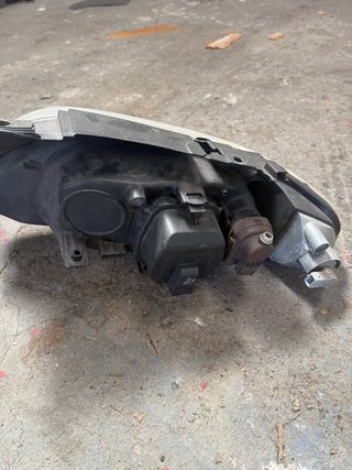 Pareja de faros de Citroen Xsara