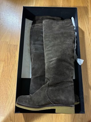 Stivali alti in pelle scamosciata marrone